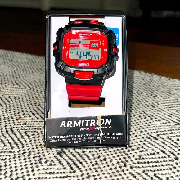 ARMITRON PRO SPORTS Water Resistant 330ft, Instalite, Alarm, Men's Watch New - Picture 1 of 3